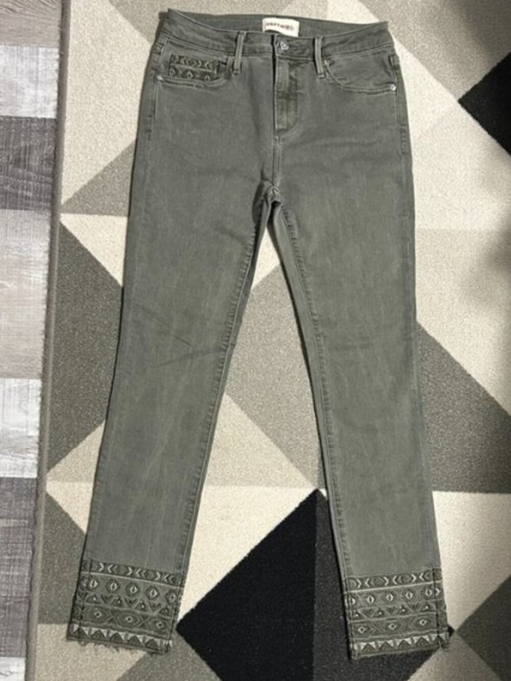 DRIFTWOOD Olive Aztec Embroidered Hem Skinny Ankle Jeans Women's Size 26